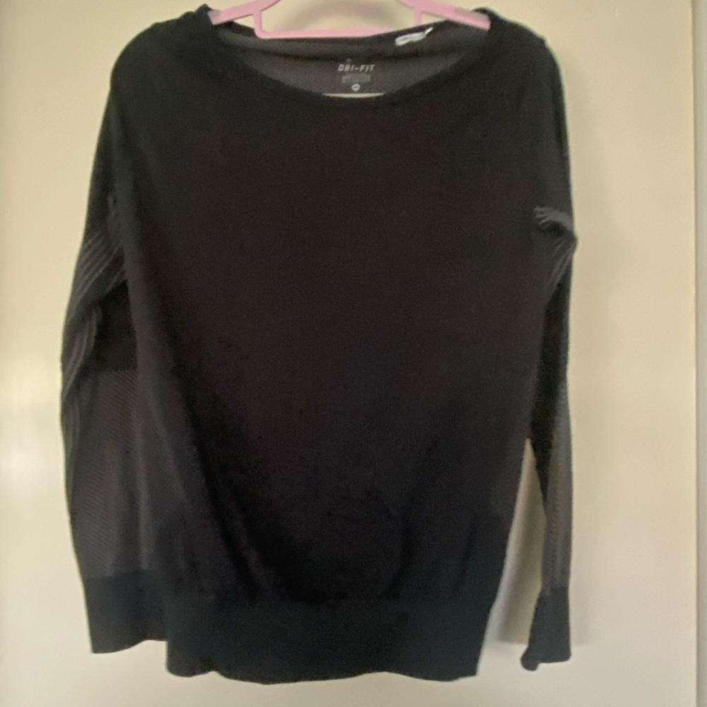 Nike Women's Size Medium Dri-Fit Long Sleeve Top Gray Black Sweat Wick